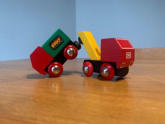 BRIO 3521 Break-down Lorry Set