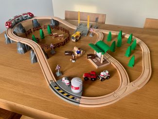 brio countryside railway set