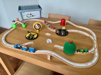 brio network train set