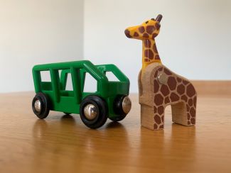 BRIO 33724 Giraffe & Wagon
