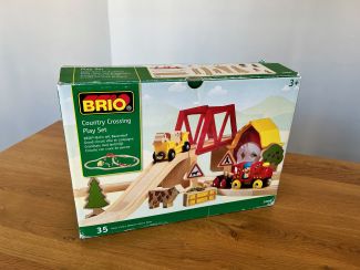 33050 Country Crossing Play Set box 1