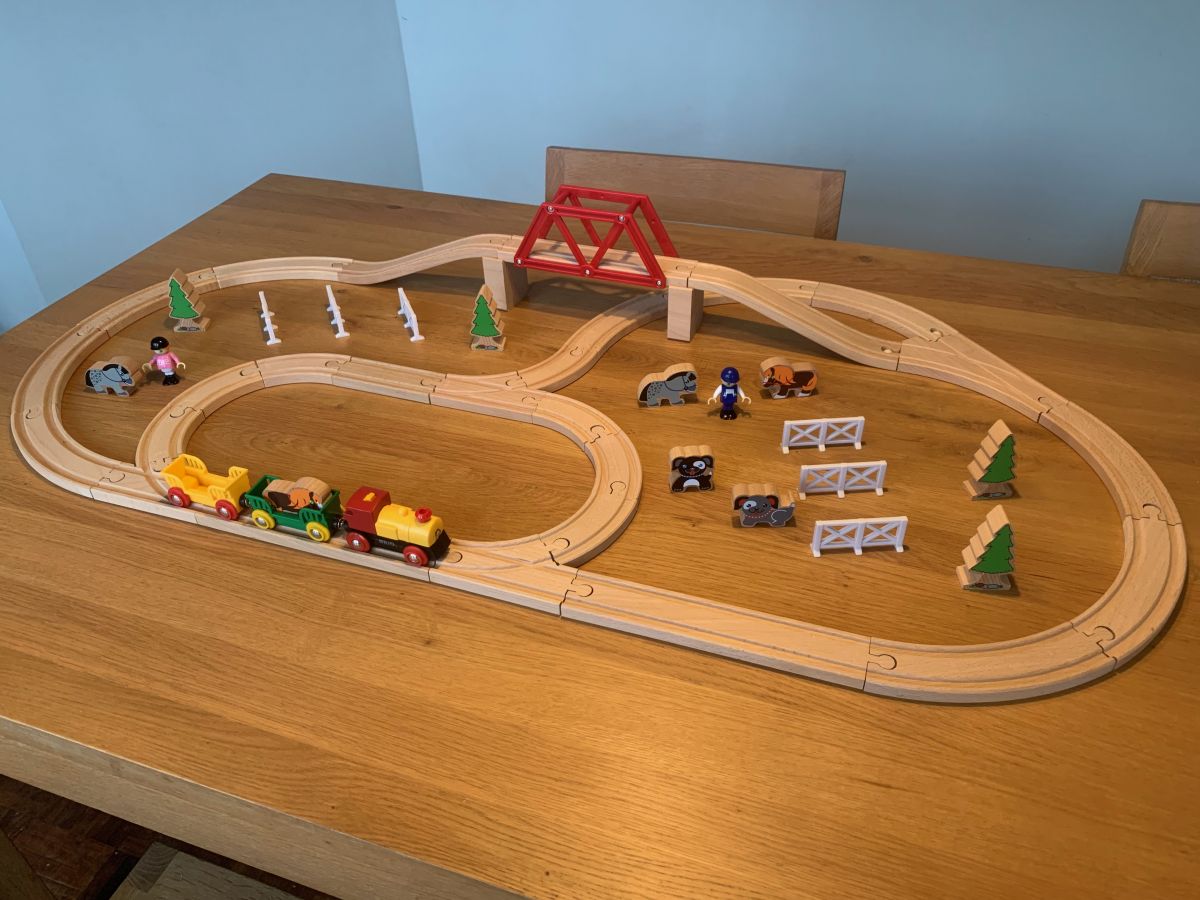 Brio train sales farm set