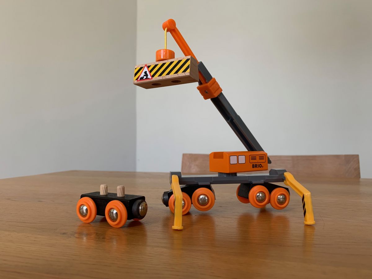 cranky the crane brio